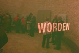 Ausstellungsstcke von Leo Zogmayer bei WORDEN - Bild+Wort  Kunst im Karner