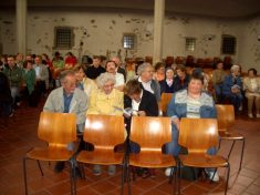 Hl. Messe im Gemeindesaal der Pfarre Mariazell - Fuwallfahrt nach Mariazell 2007  Pfarre St. Othmar in Mdling