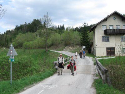 ZUM VERGRSSERN DRAUFKLICKEN - Fusswallfahrt nach Mariazell 2013  Pfarre St. Othmar in Mdling